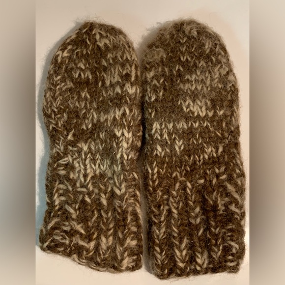 Vintage handmade wool mittens - Picture 1 of 6